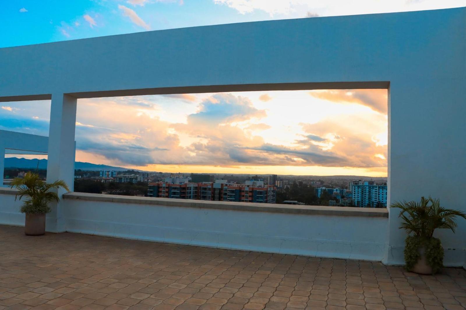 Astoria Apartments Ναϊρόμπι Εξωτερικό φωτογραφία